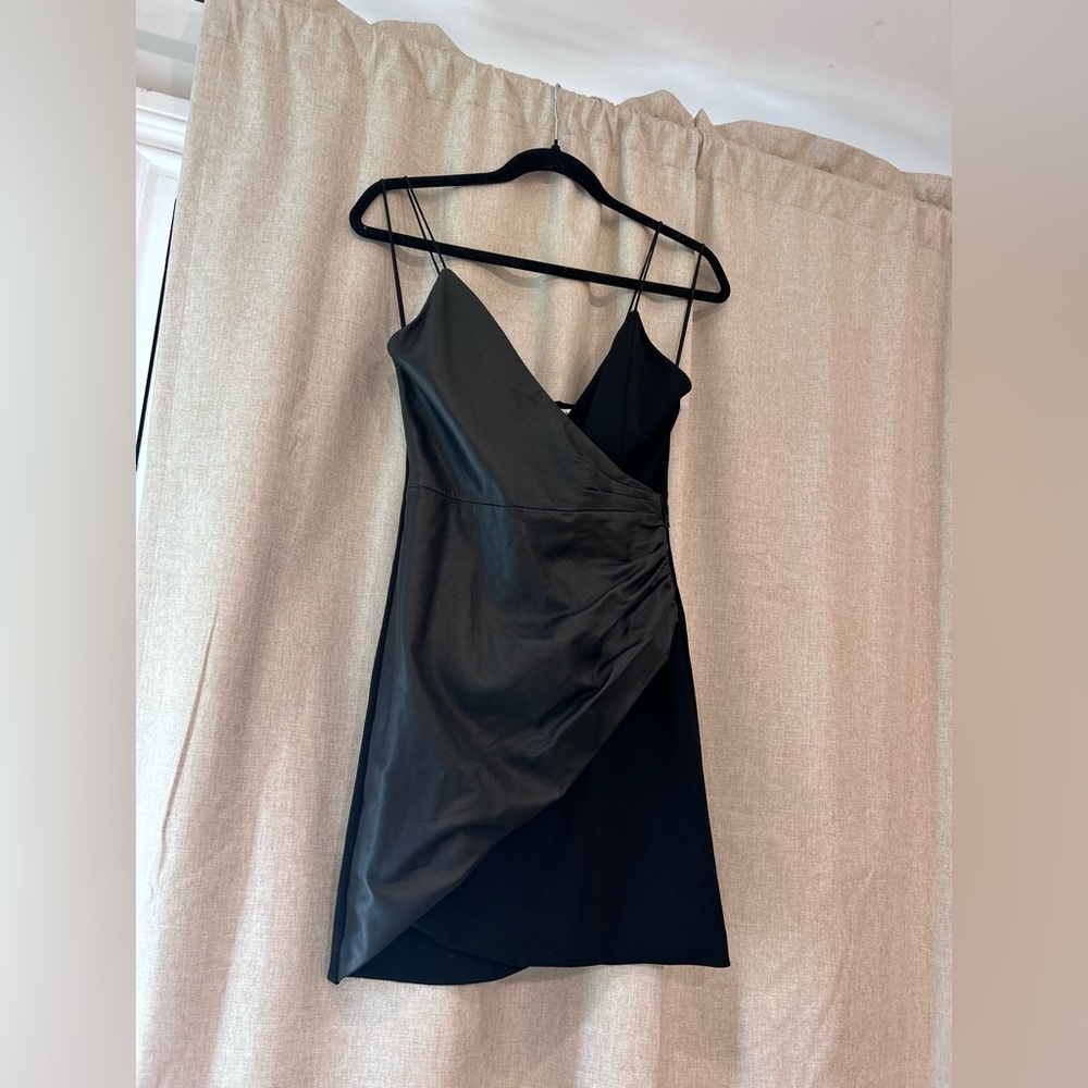 Alice + Olivia mini dress size 0